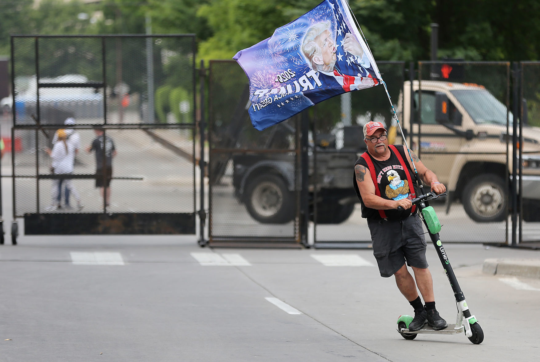TRUMP CAMPERS